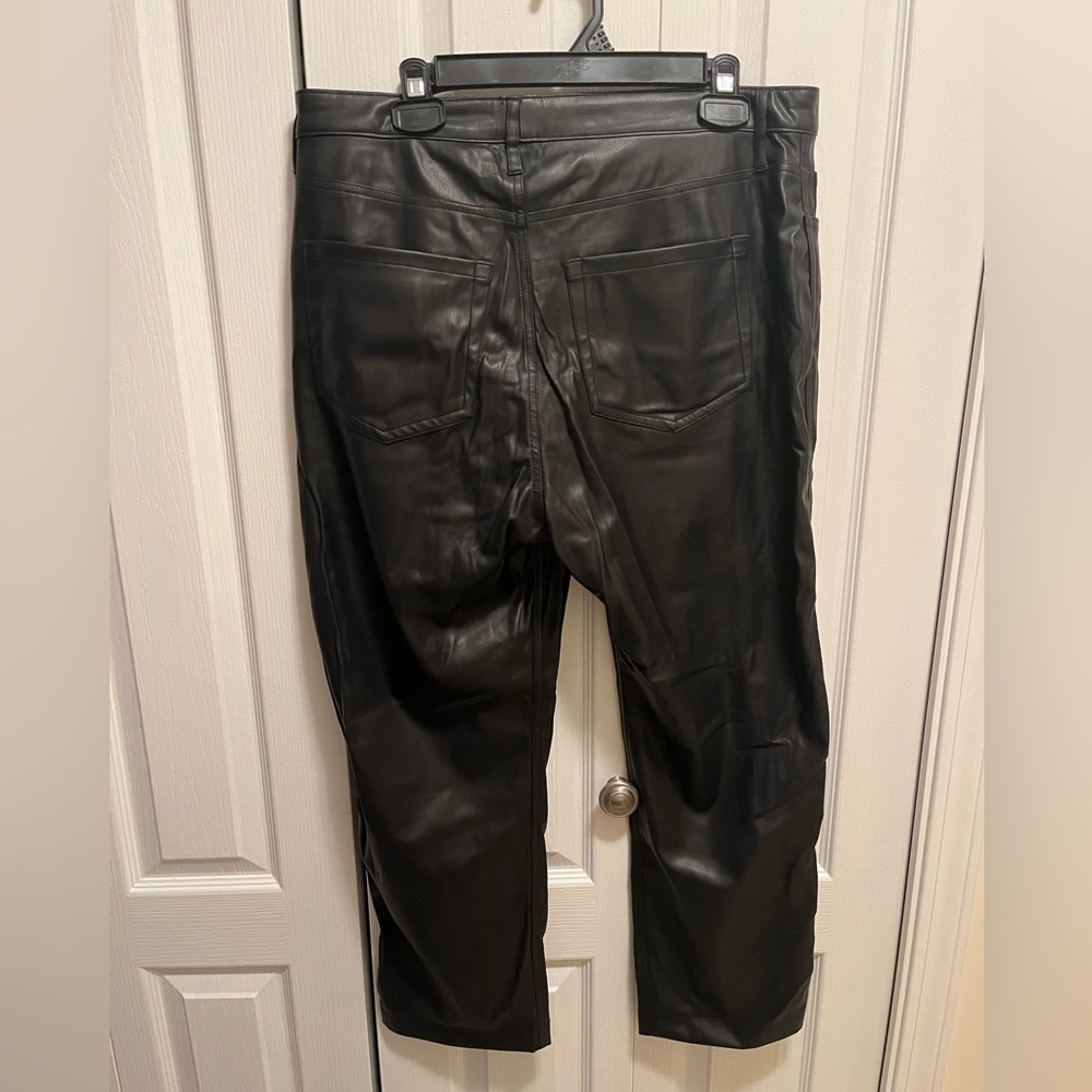 NWT Hollister Leather Pants - Picture 5 of 5